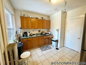 192 Kelton St, Unit 2 in Boston, MA - Building Photo - Building Photo