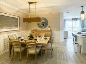 5651 Double Eagle Cir, Unit 4338 in Ave Maria, FL - Foto de edificio - Building Photo