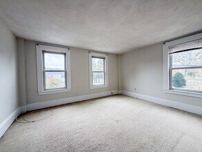 233 Forest St in Malden, MA - Building Photo - Building Photo