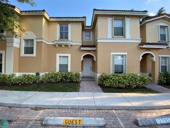 12978 SW 32nd St in Miramar, FL - Building Photo - Building Photo