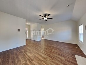 105 Koleberg Trl in Hendersonville, TN - Foto de edificio - Building Photo