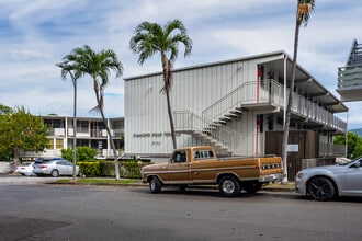 Diamond Head Terrace in Honolulu, HI - Building Photo - Building Photo