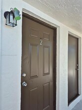 216 SW 9th St in Hallandale Beach, FL - Building Photo - Building Photo
