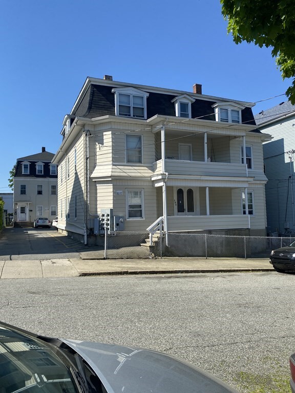 105 Park St in Fall River, MA - Building Photo - Building Photo