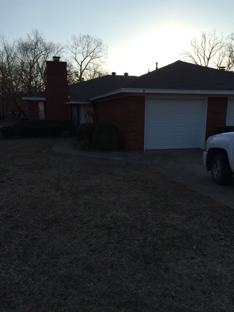 property at 8607-8607 Southridge Dr