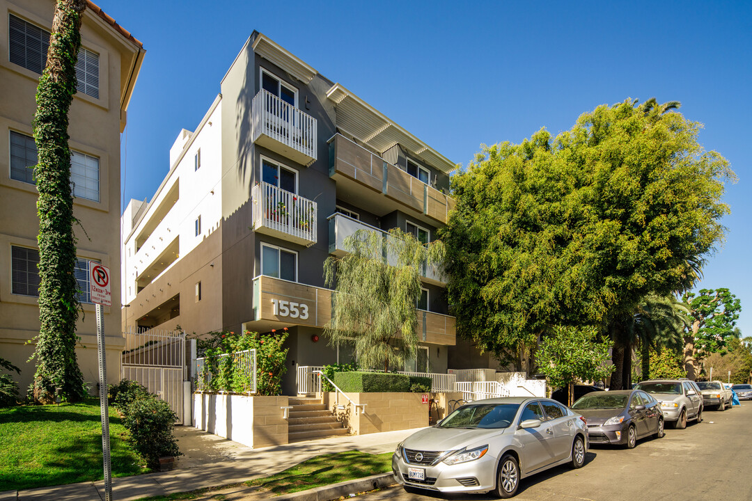 1553 S Armacost Ave in Los Angeles, CA - Foto de edificio