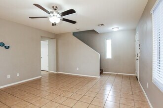 7225 S 37th Glen in Phoenix, AZ - Building Photo - Building Photo