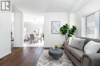 4 Bilanski Farm Rd in Brantford, ON - Building Photo - Building Photo