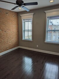 516 S Montford Ave photo'