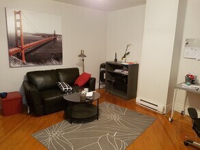 394 Brock St in Kingston, ON - Building Photo - Building Photo