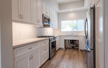 2800 Grant Ave in Redondo Beach, CA - Building Photo - Building Photo