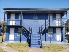 2218 Murchison Rd in Fayetteville, NC - Building Photo