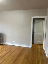 4029 W Melrose St, Unit ONE BED in Chicago, IL - Foto de edificio - Building Photo