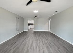 2718 Garfield St in Laredo, TX - Building Photo - Building Photo
