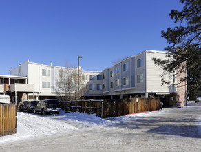 Main Street Apartments in Littleton, CO - Building Photo - Building Photo