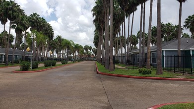 La Herencia Apartments in Mercedes, TX - Foto de edificio - Building Photo