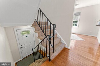 5602 Kirkham Ct in Springfield, VA - Building Photo - Building Photo