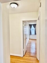 4 Hillside Ave, Unit 1 in Goldens Bridge, NY - Foto de edificio - Building Photo