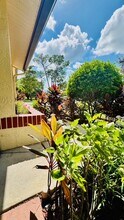 2024 Pine Isle Ln, Unit 2024 Pine Isle Lane in Naples, FL - Building Photo - Building Photo