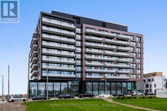 251 Masonry Wy in Mississauga, ON - Building Photo - Building Photo