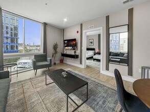 626 N Delaware Ave in Philadelphia, PA - Foto de edificio - Building Photo