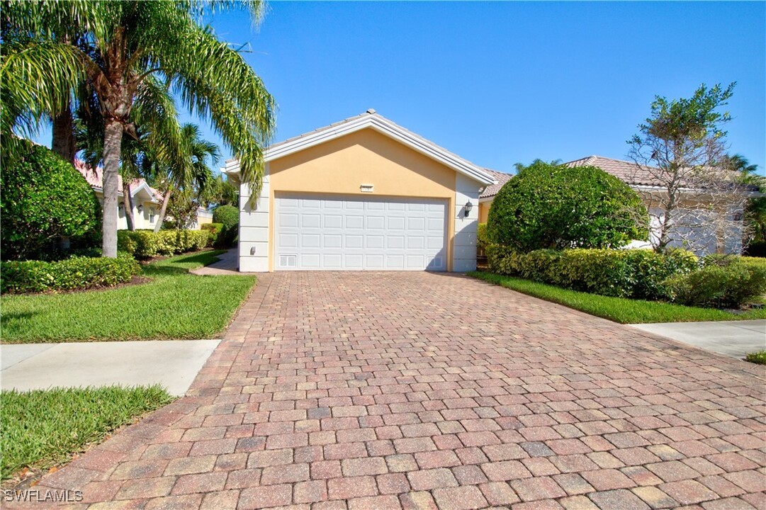 7767 Ionio Ct in Naples, FL - Building Photo