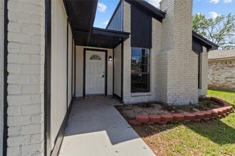 5026 Fitzwater Dr in Spring, TX - Building Photo - Building Photo