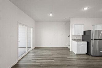 241 BERTH Ct in Cedar Hill, TX - Building Photo - Building Photo