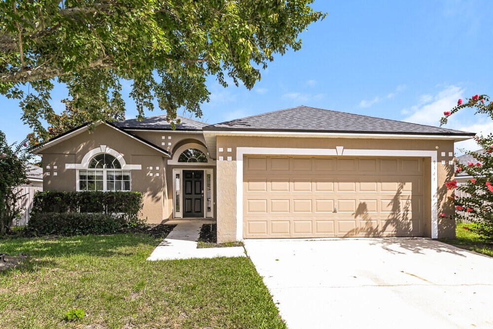 9341 Thunderbolt Dr in Jacksonville, FL - Building Photo