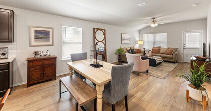 The Willows at Kendall Brook in San Antonio, TX - Building Photo - Building Photo