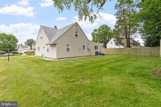 9323 Cloverly Rd in Philadelphia, PA - Building Photo - Building Photo
