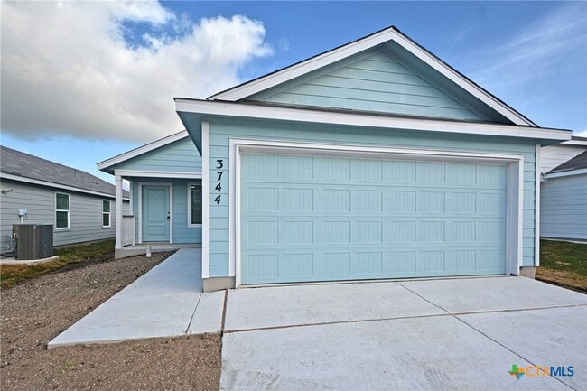 3744 Axis Hl St