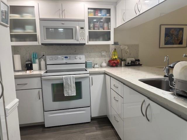 6800 Cypress Rd, Unit 512 in Plantation, FL - Foto de edificio - Building Photo