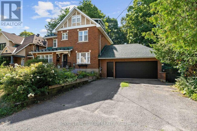 property at 131 Acacia Ave