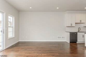 1 Tracks Ct in Montville, NJ - Building Photo - Building Photo