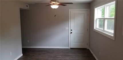 662 Taylor St, Unit 7 in Fayetteville, AR - Building Photo - Building Photo