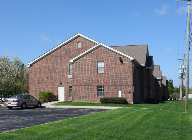 Grovewood Place I & II in Grove City, OH - Building Photo - Building Photo