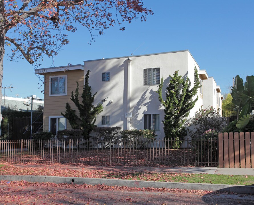 1937 18th St in Santa Monica, CA - Building Photo