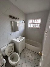 1220 NW 53rd St in Miami, FL - Building Photo - Building Photo