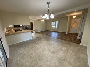 761 Bob Hall Rd in Dothan, AL - Building Photo - Building Photo