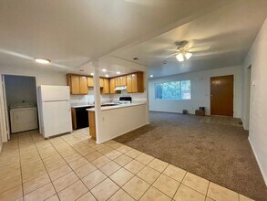 1347 Hillcrest Dr in Alpine, CA - Building Photo - Building Photo