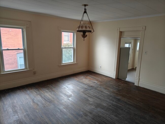 702 Catherine St, Unit Apt#3 in Syracuse, NY - Building Photo - Building Photo