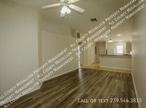 4612 25th St SW in Lehigh Acres, FL - Building Photo - Building Photo