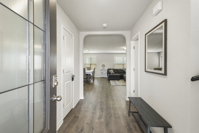 4773 Chalk Flts in San Antonio, TX - Foto de edificio - Building Photo