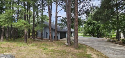 2280 N Southern Hills Dr in Flagstaff, AZ - Building Photo - Building Photo