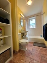 145 Farragut Rd, Unit #11 in Boston, MA - Foto de edificio - Building Photo