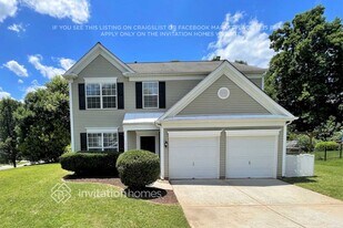 13305 Norseman Ln in Huntersville, NC - Building Photo