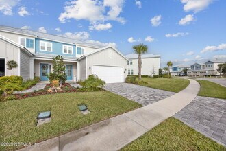 290 Rum Runner Wy in Saint Johns, FL - Foto de edificio - Building Photo
