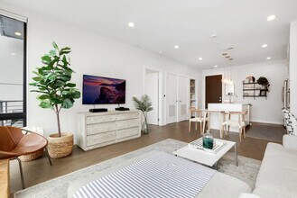 1405 W St NW in Washington, DC - Building Photo - Building Photo