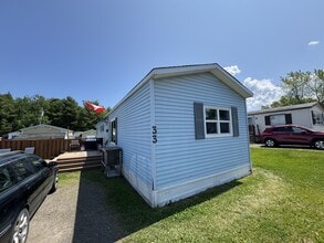 33 Midway Dr in Moncton, NB - Building Photo - Building Photo